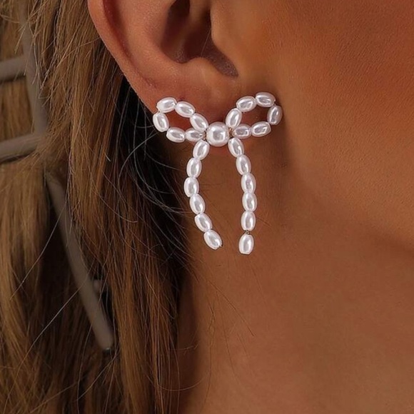 Anthropologie Jewelry - Pearl bead bow knot earrings
